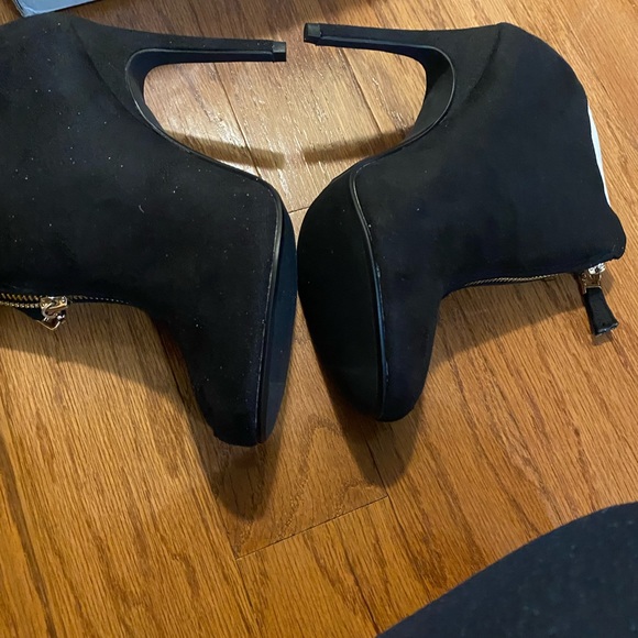 G.C. SHOES BOOTIES - Picture 2 of 5